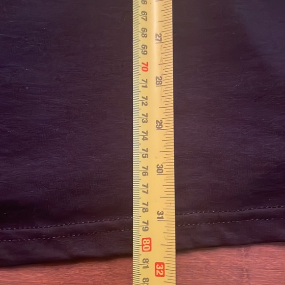 BNWOT cats tongue tshirt - Picture 5 of 6